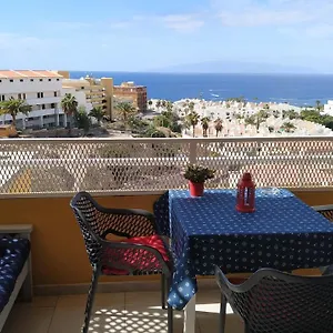 https://nice-sea-views-at-torviscas-beach-1-bedr-orlando.adeje-hotels.com